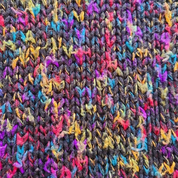 Reference Point rainbow sweater - Picture 15 of 16